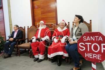 Música e ilusión en grandes dosis para recibir a Papá y Mamá Noel en Los Llanos (Foto TA)
